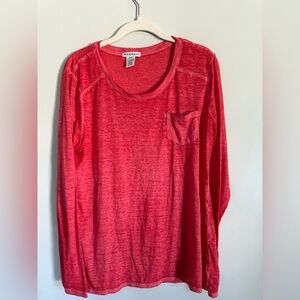 Hannah Scarlet Heathered Tee